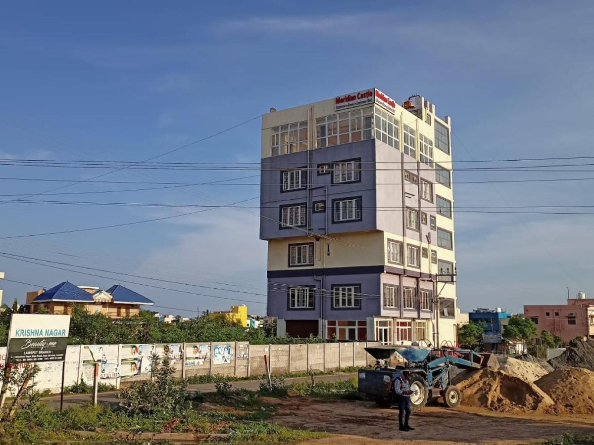 Meridian Castle Hotel Pondicherry Ngoại thất bức ảnh