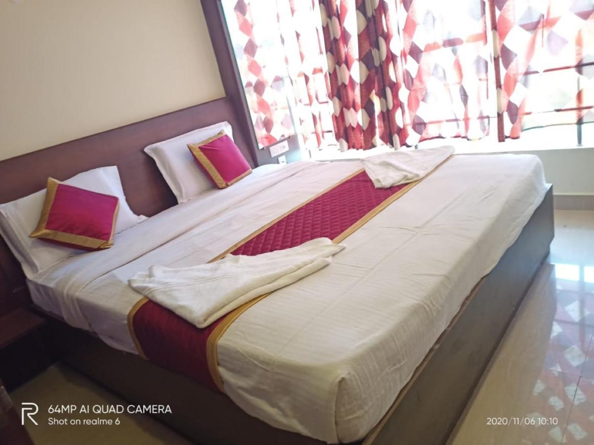 Meridian Castle Hotel Pondicherry Ngoại thất bức ảnh