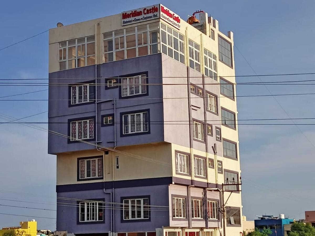 Meridian Castle Hotel Pondicherry Ngoại thất bức ảnh
