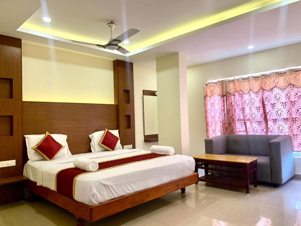 Meridian Castle Hotel Pondicherry Ngoại thất bức ảnh