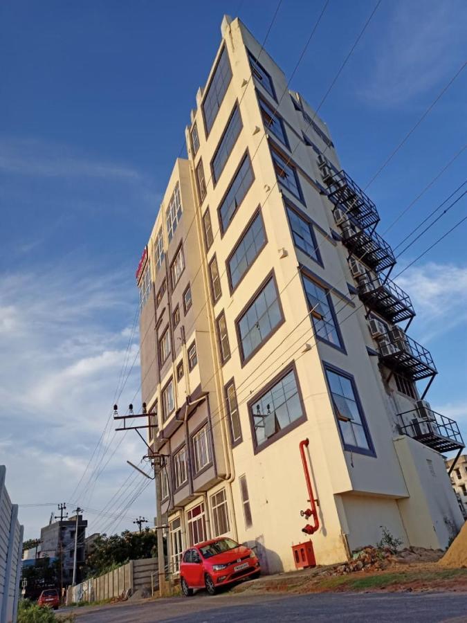 Meridian Castle Hotel Pondicherry Ngoại thất bức ảnh